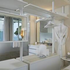 Отель ME Ibiza - The Leading Hotels of the World ванная фото 2
