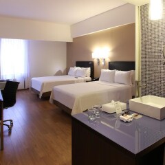 Отель Fiesta Inn Tlalnepantla Тлальнепантла-де-Бас