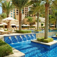 Отель Fairmont The Palm ОАЭ, Дубай - 2 отзыва об отеле, цены и фото номеров - забронировать отель Fairmont The Palm онлайн бассейн фото 2