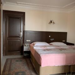 Ada Hotel сейф в номере