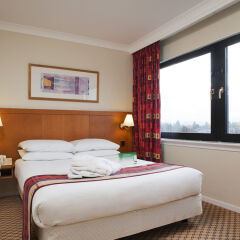 Отель Holiday Inn Edinburgh City West Эдинбург комната для гостей фото 2