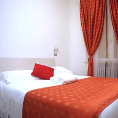Hotel Jolie комната для гостей