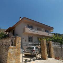 Отель Guest house Vila Bega Саранда парковка