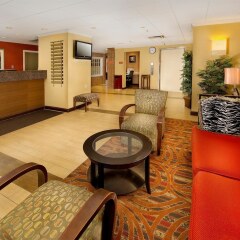 Отель The American Inn of Bethesda США, Бетесда - отзывы, цены и фото номеров - забронировать отель The American Inn of Bethesda онлайн интерьер отеля фото 3