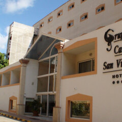 Отель Grupotel Cala San Vicente Испания, Сен-Жуан-де-Лабриджа - отзывы, цены и фото номеров - забронировать отель Grupotel Cala San Vicente онлайн вид на фасад