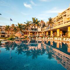 Moon Beach Palace Hotel Центр Окинавы бассейн фото 3