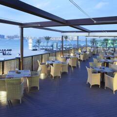 Отель Le Méridien Mina Seyahi Beach Resort & Marina ОАЭ, Дубай - 1 отзыв об отеле, цены и фото номеров - забронировать отель Le Méridien Mina Seyahi Beach Resort & Marina онлайн гостиничный бар