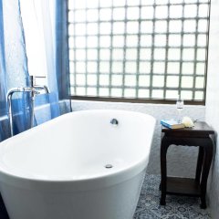 Отель Rachamankha Thai Villa Таиланд, Чиангмай - отзывы, цены и фото номеров - забронировать отель Rachamankha Thai Villa онлайн ванная