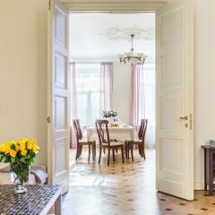 Апартаменты Apartment near Hermitage Санкт-Петербург комната для гостей фото 3