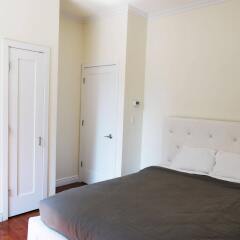 Отель Market Rental NYC Midtown West США, Нью-Йорк - отзывы, цены и фото номеров - забронировать отель Market Rental NYC Midtown West онлайн сейф в номере