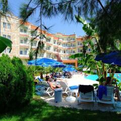 Anita Everytime Hotel бассейн