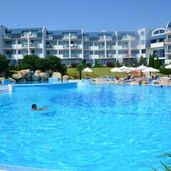 Отель PrimaSol Sineva Beach Hotel - Все включено Болгария, Свети Влас - отзывы, цены и фото номеров - забронировать отель PrimaSol Sineva Beach Hotel - Все включено онлайн бассейн
