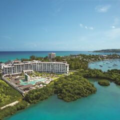 Отель Breathless Montego Bay - Adults Only - All Inclusive Ямайка, Монтего-Бей - отзывы, цены и фото номеров - забронировать отель Breathless Montego Bay - Adults Only - All Inclusive онлайн пляж фото 2
