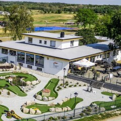 Отель Aktivitetsbyen Gamle Fredrikstad Фредрикстад парковка