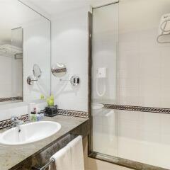 Boutique Hotel H10 Blue Mar - Только для взрослых ванная фото 2