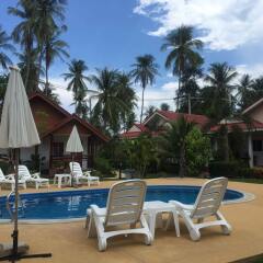 Отель Hana Lanta Resort Таиланд, Ланта - отзывы, цены и фото номеров - забронировать отель Hana Lanta Resort онлайн бассейн фото 2