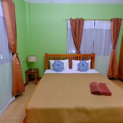 Отель Clean Beach Resort Ланта комната для гостей фото 3
