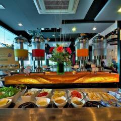 Отель Aspira Skyy Sukhumvit 1 Бангкок гостиничный бар
