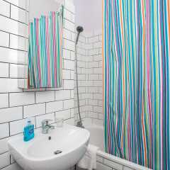 Апартаменты Stylish 1 Bedroom Apartment Near Kings Cross ванная фото 2