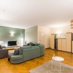 Гостиница Big Italy Apartment 200m2 в Санкт-Петербурге отзывы, цены и фото номеров - забронировать гостиницу Big Italy Apartment 200m2 онлайн Санкт-Петербург комната для гостей фото 3