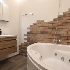 Отель Jacuzzi Chilling Apt In Koukaki спа