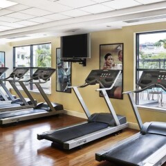 Отель Hilton Hanoi Opera фитнесс-зал фото 4