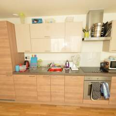 Отель Modern 1 Bedroom in Greenwich в номере