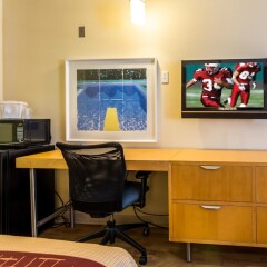 Отель Red Roof Inn Tulare - Downtown/Fairgrounds удобства в номере