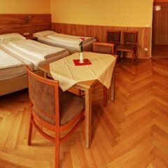 Отель Pension Jahn Австрия, Зальцбург - отзывы, цены и фото номеров - забронировать отель Pension Jahn онлайн комната для гостей фото 3