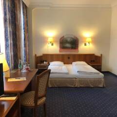 Отель Bayerischer Hof Dresden Германия, Дрезден - 2 отзыва об отеле, цены и фото номеров - забронировать отель Bayerischer Hof Dresden онлайн удобства в номере