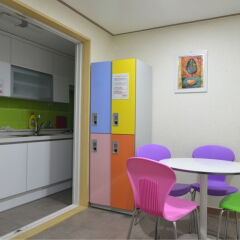 Kimchee Downtown Guesthouse - Hostel в номере