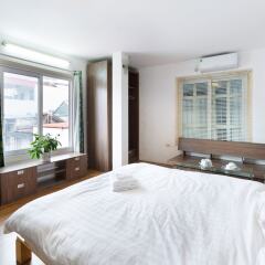 Отель City Center & Good Security Area/Easternstay комната для гостей фото 3