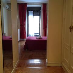 Отель Hostal Aresol сейф в номере