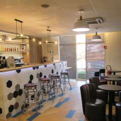 Comfort Hotel Paris Porte D'Ivry гостиничный бар