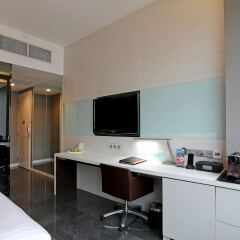 Отель The Quincy Hotel by Far East Hospitality Сингапур, Сингапур - отзывы, цены и фото номеров - забронировать отель The Quincy Hotel by Far East Hospitality онлайн удобства в номере фото 2