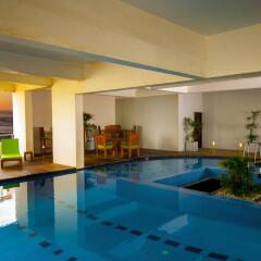 Ocean Edge Suites & Hotel Colombo бассейн