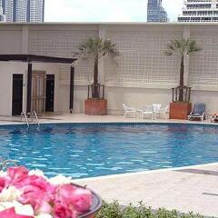 Отель Triple Two Silom Бангкок бассейн фото 2