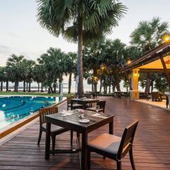 Отель Ravindra Beach Resort And Spa Таиланд, На Чом Тхиан - 6 отзывов об отеле, цены и фото номеров - забронировать отель Ravindra Beach Resort And Spa онлайн бассейн