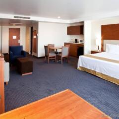 Отель Holiday Inn Express Puebla удобства в номере