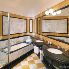 Hotel Bristol, a Luxury Collection Hotel, Vienna спортивное сооружение