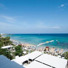 Silver Sands Beach Hotel пляж