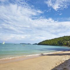 Отель Bandara Phuket Beach Resort пляж фото 4