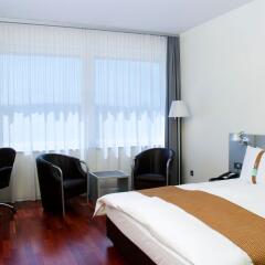 Отель Holiday Inn Bern Westside комната для гостей