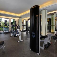 Отель JW Marriott Khao Lak Resort and Spa фитнесс-зал фото 4
