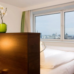 Отель Pullman Cologne Германия, Кёльн - 2 отзыва об отеле, цены и фото номеров - забронировать отель Pullman Cologne онлайн удобства в номере фото 2