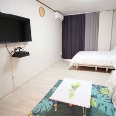 Отель Hongdae Big 2 комната для гостей