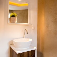 Отель Midtown Hostel Gdańsk Польша, Гданьск - 3 отзыва об отеле, цены и фото номеров - забронировать отель Midtown Hostel Gdańsk онлайн ванная