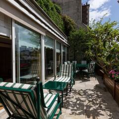 Отель At the doorstep of Trocadero фото 2