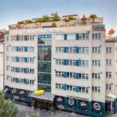 Отель Mosaic House парковка