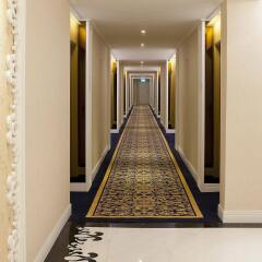 Emperor Hotel интерьер отеля